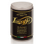 A Lucaffé Mr. Exclusive 100% arabica kávé Dél-Amerikából, Ázsiából és kis mennyiségben Közép-Afrikából származik. A közepesen pörkölt kávé íze finoman édes, csokoládé és diófélék jegyeivel.